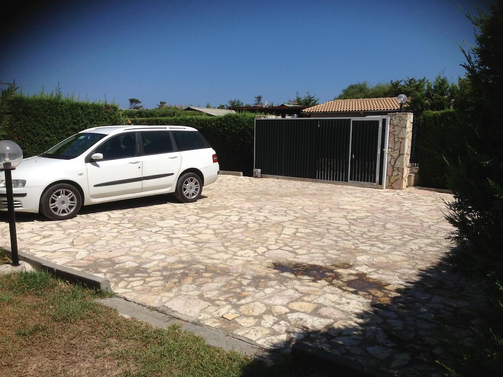 Perla Del Mare Affittacamere Campofelice Di Roccella Buitenkant foto