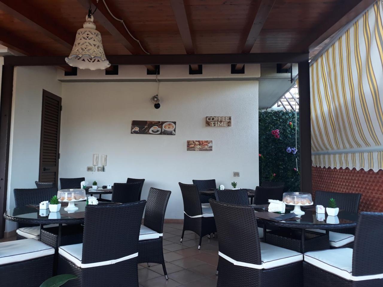 Perla Del Mare Affittacamere Campofelice Di Roccella Buitenkant foto